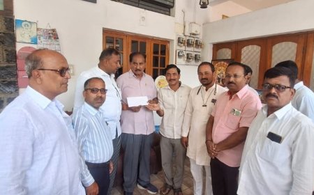 ಜಿಲ್ಲಾ ಹಟಗಾರ ಸಮಾಜದ, ವತಿಯಿಂದ ಪ್ರತಿಭಾ ಪುರಸ್ಕಾರ ಮತ್ತು ರಾಷ್ಟ್ರೀಯ ಕೈಮಗ್ಗ ದಿನಾಚರಣೆ.   2026 ರ ಸಂಚಾಲಕರು ಸತೀಶ ಜಮಖಂಡಿ.