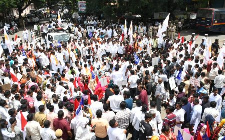 ಹಳೆಯ ಮೀಸಲಾತಿ ಅನ್ವಯ ನೇಮಕಾತಿಗೆ ಆಗ್ರಹಿಸಿ ಬೃಹತ್ ಪ್ರತಿಭಟನೆ