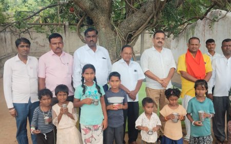 ಮಕ್ಕಳಿಗೆ ಹಾಲು ಕುಡಿಸುವುದರಿಂದ ದೈಹಿಕವಾಗಿ ಸದೃಢವಾಗುತ್ತಾರೆ. ಎಂಎಸ್ ಧಡೇಸೂರಮಠ.ನರೇಗಲ್.