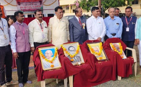 ಸ್ವಾತಂತ್ರ್ಯ ವೀರರ ಸ್ಮರಣೆ ಅಗತ್ಯ : ಡಾ| ವಿಶ್ವನಾಥ ಕಿವಡೆ