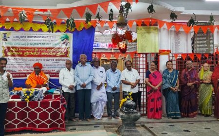 ಹಿರಿಯರು ಸಮಾಜದ ಆಧಾರ ಸ್ತಂಭ.  								ವೀರಯ್ಯ ಶಾಸ್ತ್ರೀ ಗದಗ