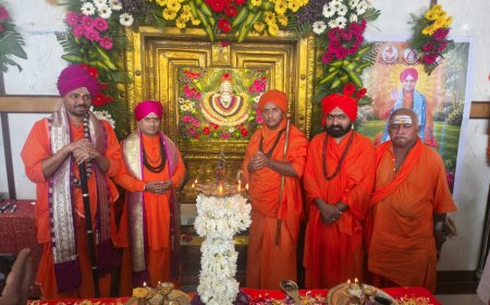 ಶ್ರೀ ಸದ್ಗುರು ಶಿವಶರಣ ಮಹಾಸ್ವಾಮಿಗಳ ಜೀವನ ಚರಿತ್ರೆಯ ಭಾವಚಿತ್ರಗಳ