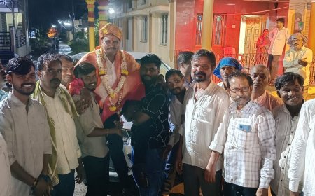 ಮೊತ್ತೊಮ್ಮೆ ಸಮಾಜದ ಅಧ್ಯಕ್ಷರಾಗಿ ಗೆದ್ದು ಬೀಗಿದ ಅನೀಲ ಹಣಮಂತಪ್ಪ ಜಮಾದಾರ