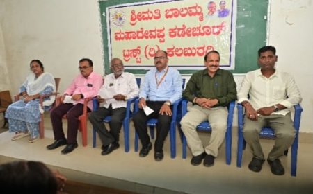 ಬದುಕು ರೂಪಿಸುವ ನೀತಿ ಕಥೆ ಓದುವುದು ಅಗತ್ಯ   "ಅಯ್ಯನ ಕಥೆಗಳು" ಕೃತಿ ವಿತರಣಾ ಅಭಿಯಾನ-  2 ಎಸ್ ಪಿ ಸುಳ್ಳದ್ ಹೇಳಿಕೆ