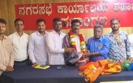 ಪೌರಾಯುಕ್ತರಾಗಿ ಮನೋಜಕುಮಾರ ಗುರಿಕಾರ ಅಧಿಕಾರ ಸ್ವೀಕಾರ