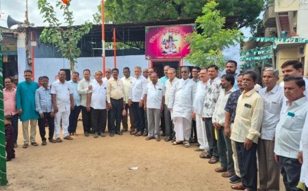 ಜೀವೇಶ್ವರ ಆದರ್ಶಗಳು ನಮಗೆಲ್ಲರಿಗೂ ಸ್ಪೂರ್ತಿ.