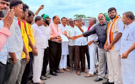 ಬರಗಾಲ  ಘೋಷಣೆ ಕೈ ಬಿಟ್ಟ ಸರಕಾರದ ವಿರುದ್ದ ರೈತರ ಪ್ರತಿಭಟನೆ