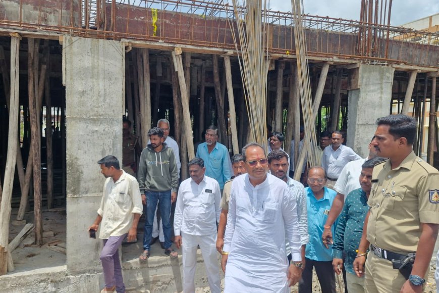 ಔರಾದನಲ್ಲಿ ಭವ್ಯ ಅಂಬೇಡ್ಕರ್ ಭವನ ನಿರ್ಮಾಣ: ಕಾಮಗಾರಿ ಪರಿಶೀಲಿಸಿದ ಶಾಸಕ ಪ್ರಭು ಚವ್ಹಾಣ