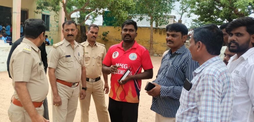 ಗೋಮರ್ಸಿ ಗ್ರಾಮದಲ್ಲಿ ಅಕ್ರಮ ಮದ್ಯ ಮಾರಾಟ ಕುರಿತು ಅಬಕಾರಿ ಇಲಾಖೆಯ ಅಧಿಕಾರಿಗಳ ಪರಿಶೀಲನೆ: ತಪ್ಪಿತಸ್ಥರ ವಿರುದ್ಧ ಕಠಿಣ ಕ್ರಮಕ್ಕೆ ಆಗ್ರಹ