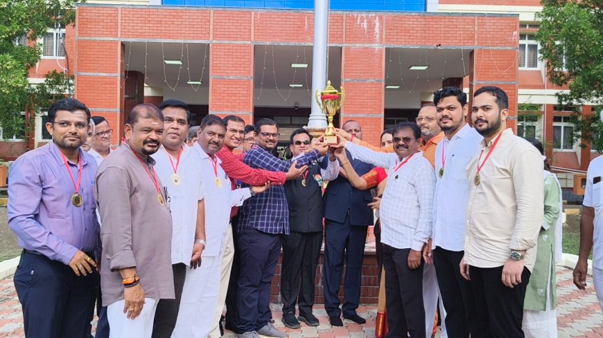 ಲೋಕೋಪಯೋಗಿ ಭವನದಲ್ಲಿ 80ನೇ ಸ್ವಾತಂತ್ರ್ಯೋತ್ಸವ, ಸಂಗೊಳ್ಳಿ ರಾಯಣ್ಣ ಜಯಂತಿ ಆಚರಣೆ
