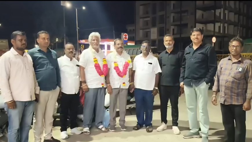 ದಾರಿದೀಪ ಅಳವಡಿಕೆಗೆ ಅಧಿಕಾರಿಗಳ ತ್ವರಿತ ಕ್ರಮ: ವಳಕೇರಿಗೆ ಗ್ರಾಮಸ್ಥರಿಂದ ಸನ್ಮಾನ