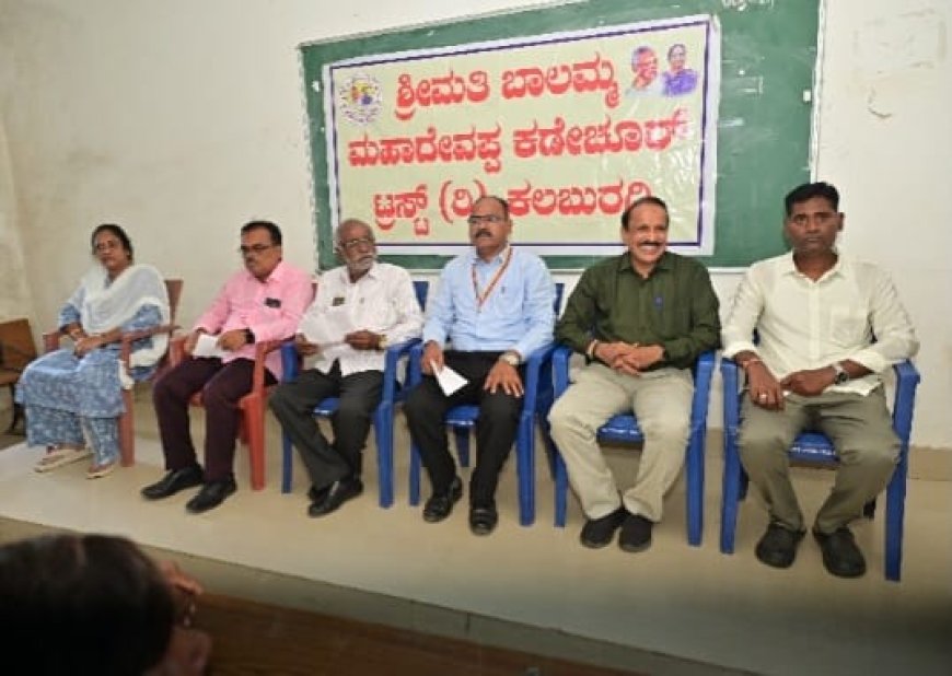 ಬದುಕು ರೂಪಿಸುವ ನೀತಿ ಕಥೆ ಓದುವುದು ಅಗತ್ಯ   "ಅಯ್ಯನ ಕಥೆಗಳು" ಕೃತಿ ವಿತರಣಾ ಅಭಿಯಾನ-  2 ಎಸ್ ಪಿ ಸುಳ್ಳದ್ ಹೇಳಿಕೆ