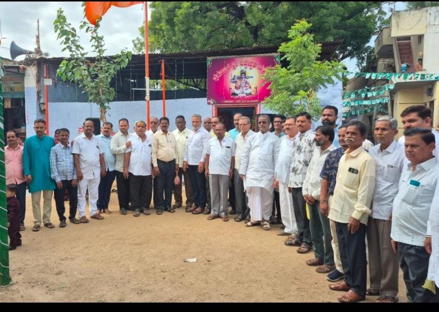 ಜೀವೇಶ್ವರ ಆದರ್ಶಗಳು ನಮಗೆಲ್ಲರಿಗೂ ಸ್ಪೂರ್ತಿ.