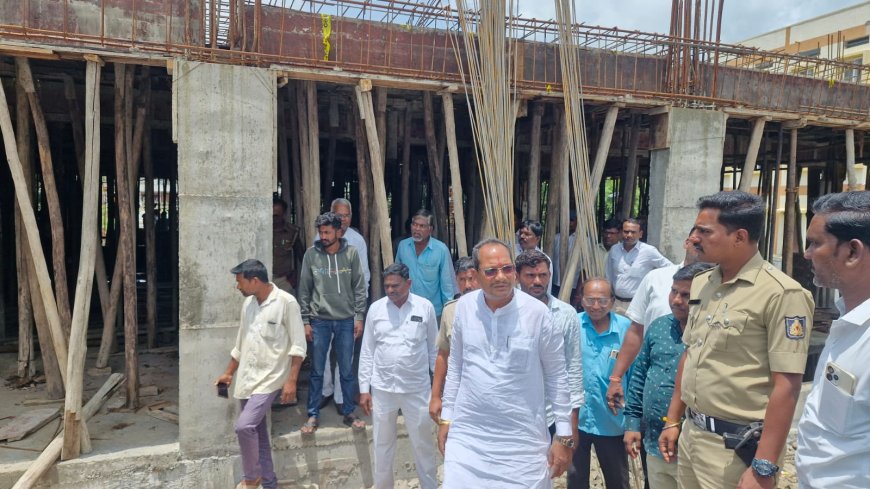 ಔರಾದನಲ್ಲಿ ಭವ್ಯ ಅಂಬೇಡ್ಕರ್ ಭವನ ನಿರ್ಮಾಣ: ಕಾಮಗಾರಿ ಪರಿಶೀಲಿಸಿದ ಶಾಸಕ ಪ್ರಭು ಚವ್ಹಾಣ