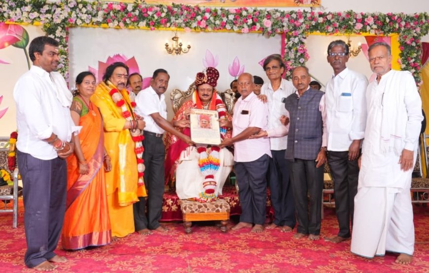 ಡಾ,ಸಿದ್ಧತೋಟೇಂದ್ರ ಪೂಜ್ಯರಿಗೆ ಚುಟುಕು ಭೂಷಣ ಪ್ರಶಸ್ತಿ