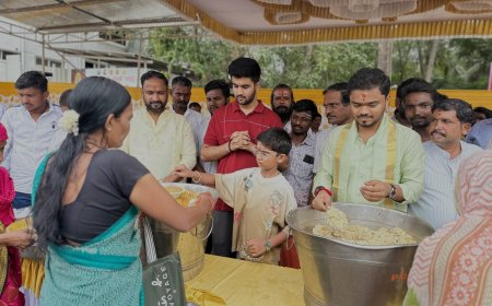 ಆಕಾಶ್ ಮತ್ತಿಮಡು ಅವರ ಜನ್ಮದಿನ ನಿಮಿತ್ತ ಅನ್ನ ದಾಸೋಹ ಕಾರ್ಯಕ್ರಮಕ್ಕೆ ಪೂಜ್ಯ ದೊಡ್ಡಪ್ಪ ಅಪ್ಪ ಚಾಲನೆ