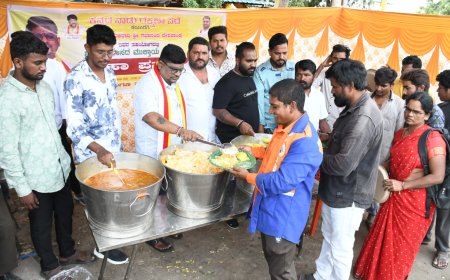 ಶ್ರಾವಣ ಮಾಸದ ಮುಕ್ತಾಯ: ಕನ್ನಡ ನಾಡು ರಕ್ಷಣಾ ಪಡೆಯಿಂದ ಮಹಾ ಪ್ರಸಾದ ವಿತರಣೆ