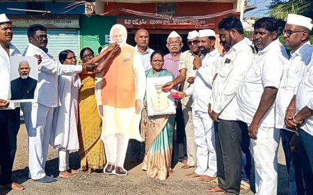 ವಾಡಿಯಲ್ಲಿ ಪ್ರಧಾನಿ ನರೇಂದ್ರ ಮೋದಿಜಿ ಅವರ 76ನೇ ಜನ್ಮದಿನದ ಪ್ರಯುಕ್ತ ಪಕ್ಷದ ಕಚೇರಿಯಲ್ಲಿ ಸಿಹಿ ಹಂಚಿ ಸಂಭ್ರಮಾಚರಣೆ
