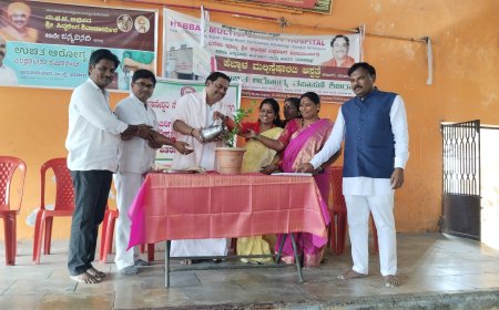 ಮಹಿಳೆಯರ ಸ್ವಾವಲಂಬನೆಗೆ ಟೇಲರಿಂಗ್ ತರಬೇತಿ ಉತ್ತಮ ಹೆಜ್ಜೆ — ಸಿದ್ದಲಿಂಗ ಶಿವಾಚಾರ್ಯ
