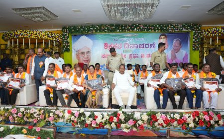 ಸ್ಪರ್ಧಾತ್ಮಕ ಯುಗಕ್ಕೆ ಮಕ್ಕಳನ್ನು ಸಿದ್ಧಗೊಳಿಸುವುದು ಶಿಕ್ಷಕರ ಹೊಣೆ: ಶಾಸಕ ಪ್ರಭು ಚವ್ಹಾಣ