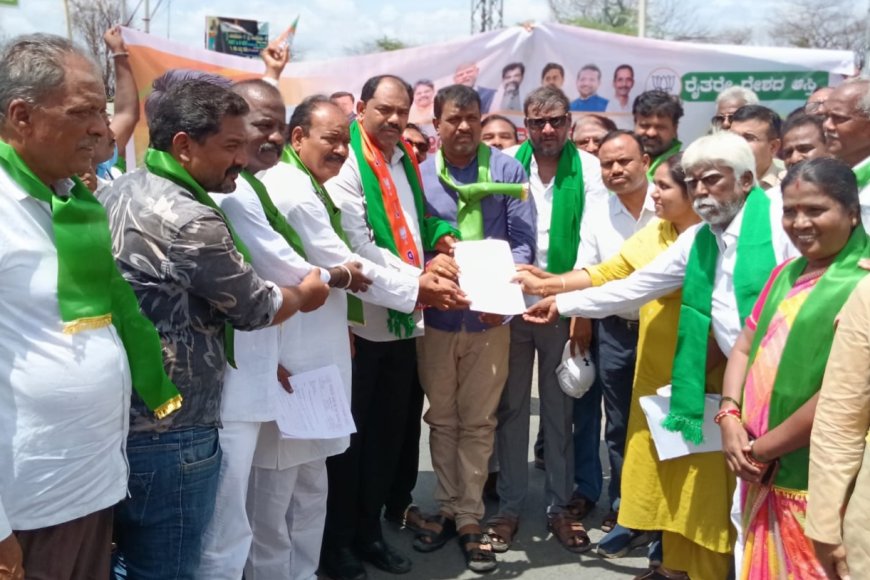 ಜಿಲ್ಲಾ ಹಾಗೂ ತಾಲೂಕಿನ ರೈತರಿಗೆ ಆದ ಅನ್ಯಾಯವನ್ನು ಖಂಡಿಸಿ ಪ್ರತಿಭಟನೆ |  ಬರಪೀಡಿತ ಪಟ್ಟಿಗೆ ಕಲ್ಬುರ್ಗಿ ಜಿಲ್ಲೆ ಸೇರಿಸಿ :  ರೈತ ಮೋರ್ಚಾದ ಪ್ರತಿಭಟನೆ