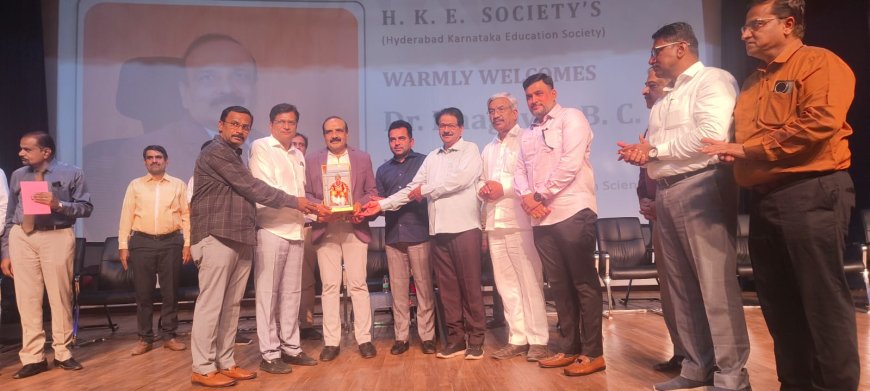ವೈದ್ಯಕೀಯ ಶಿಕ್ಷಣದಲ್ಲಿ ಹೈದ್ರಾಬಾದ್ ಕರ್ನಾಟಕ ಶಿಕ್ಷಣ ಸಂಸ್ಥೆಯ ಕೊಡುಗೆ ಅನನ್ಯ:ಡಾ. ಭಗವಾನ್ ಬಿ.ಸಿ.