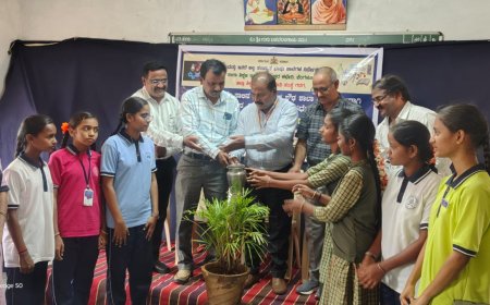 ವಿಜ್ಞಾನ ವಿಚಾರಗೋಷ್ಠಿಯಲ್ಲಿ ವಿದ್ಯಾರ್ಥಿಗಳು ಭಿನ್ನವಾಗಿ ಚಿಂತಿಸುವಂತಾಗಬೇಕು: ಆರ್.ಎಸ್. ಬುರಡಿ