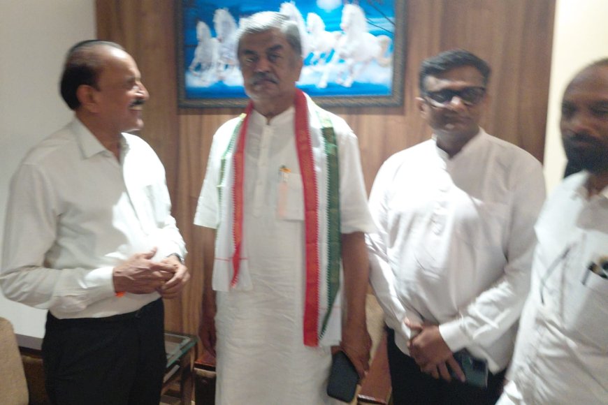 ಬಿ ಕೆ ಹರಿಪ್ರಸಾದ್ ಜೊತೆ ಈಡಿಗ ಮುಖಂಡರ ಚರ್ಚೆ   ಈಡಿಗ ನಿಗಮಕ್ಕೆ 500 ಕೋಟಿ ಬಜೆಟ್ ಘೋಷಣೆಗೆ ಮನವಿ