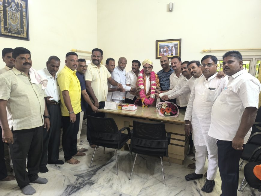 ಐದನೇ ಬಾರಿ ವಿಧಾನ ಪರಿಷತ್ತಿಗೆ ಆಯ್ಕೆಯಾದ ಶಶೀಲ್ ನಮೋಶಿ ಅವರಿಗೆ ಸನ್ಮಾನ